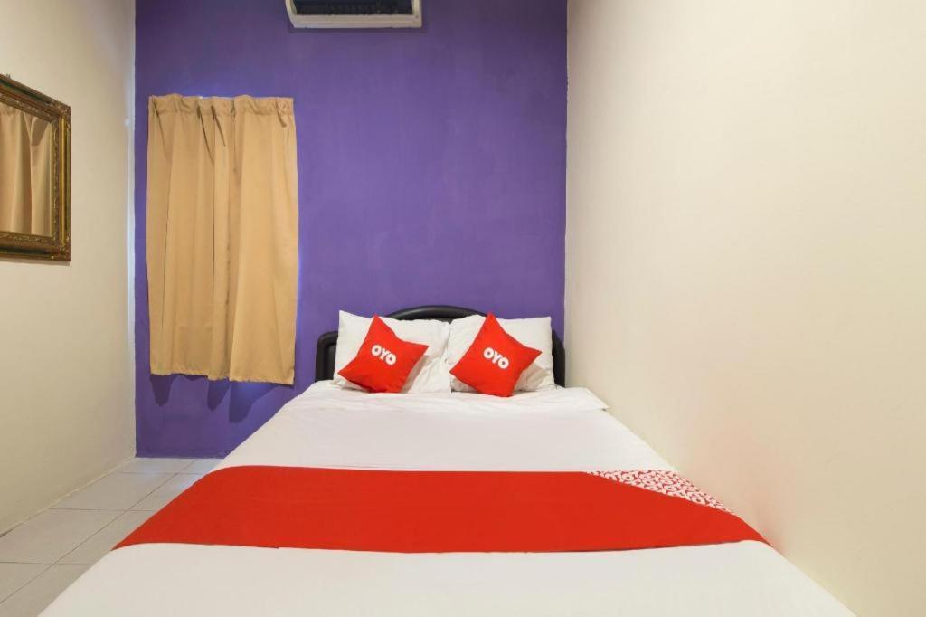 Oyo 44100 Hotel Casavilla Петалинг Джая Екстериор снимка